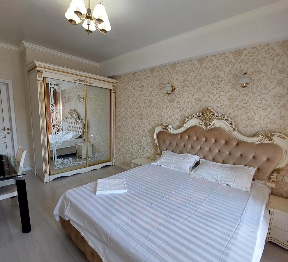 Elite Apartment In Street Mederova 50 Bishkek Exterior foto